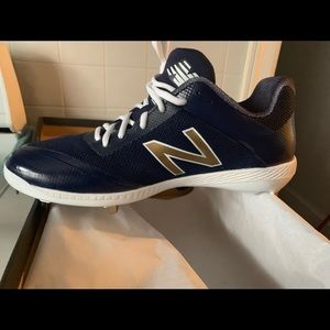 Baseball cleats